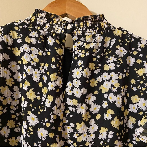 NEW CeCe Floral Smock Neck Tank Top Black Yellow Floral S - Picture 14 of 15